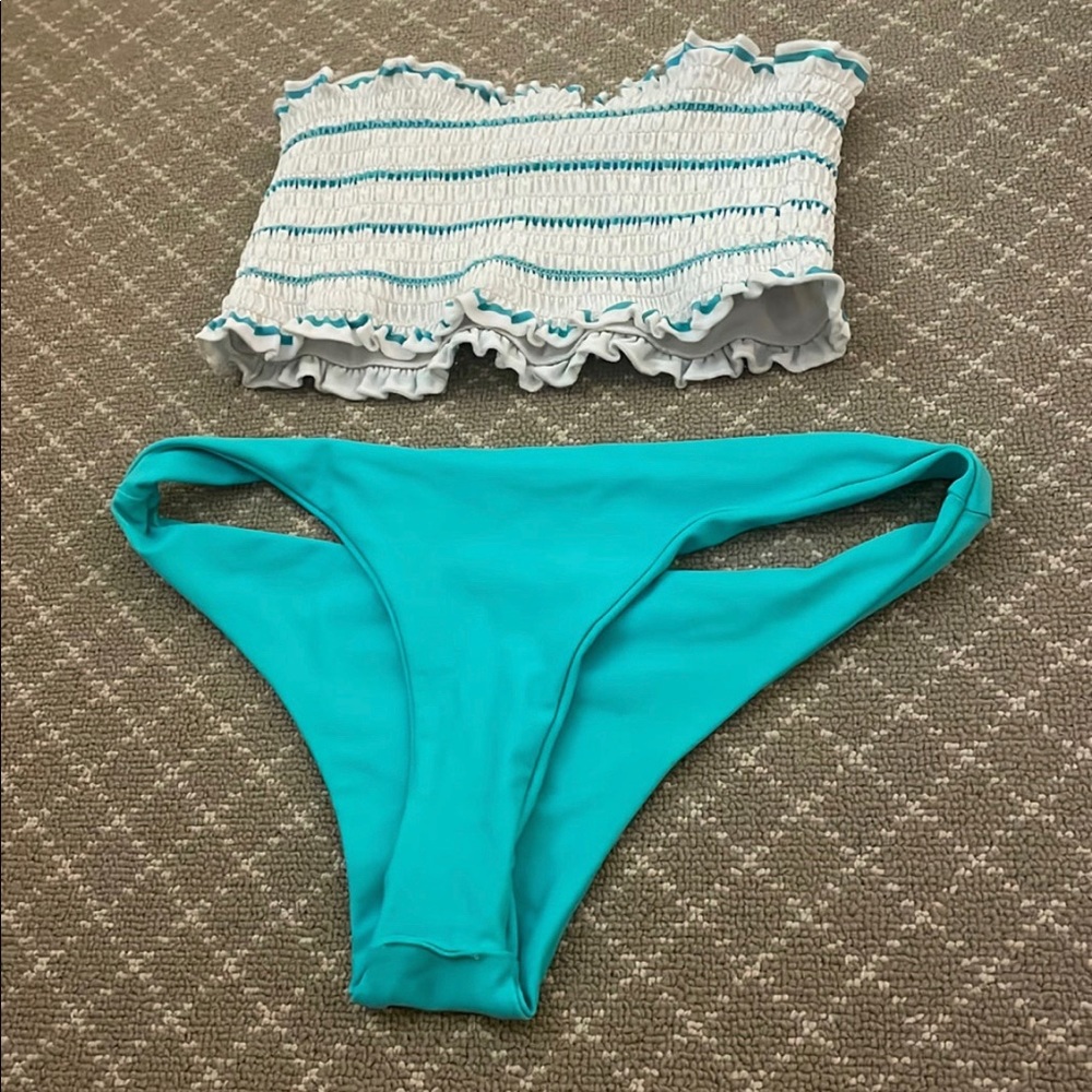Bathing suit, strapless